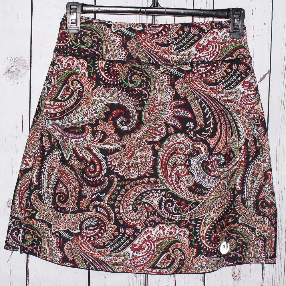 WOMEN'S SMALL KNEE LENGTH ATHLETIC SKORT WITH POCKETS
